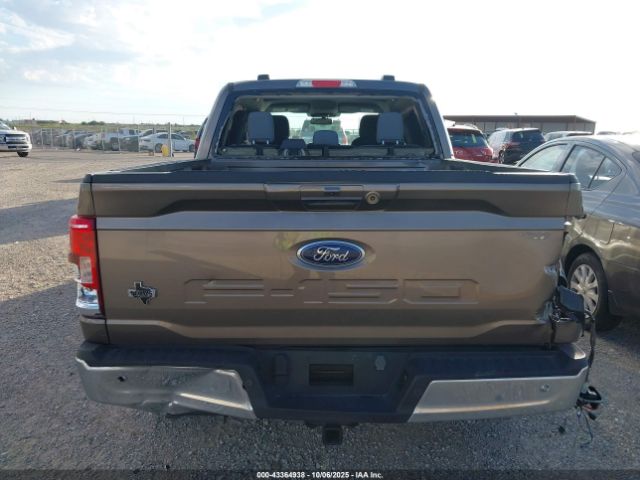 Ford F-150 Xlt Image 16