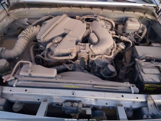 Toyota FJ Cruiser Image 16