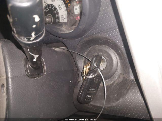 Toyota FJ Cruiser Image 8