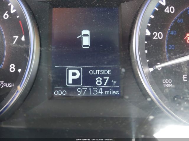 Toyota Highlander Le V6 Image 9