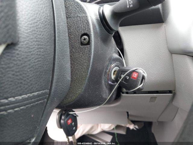 Toyota Highlander Le V6 Image 2