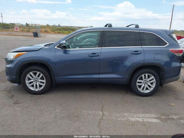 Toyota Highlander Le V6 Image 14