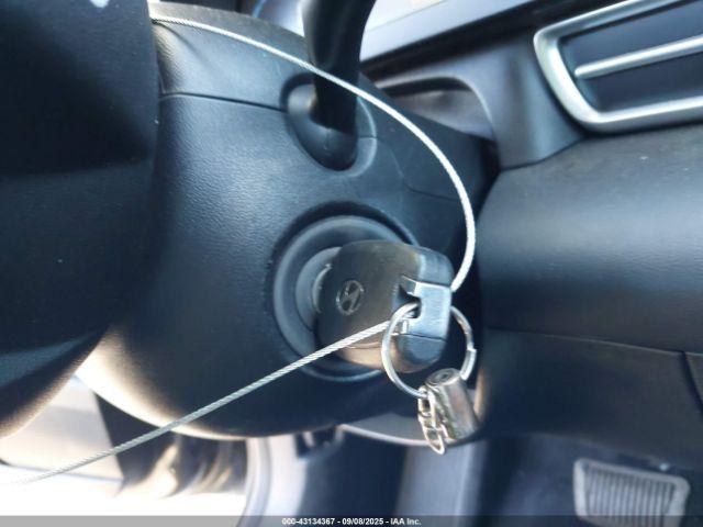 Hyundai ELANTRA Se Image 10