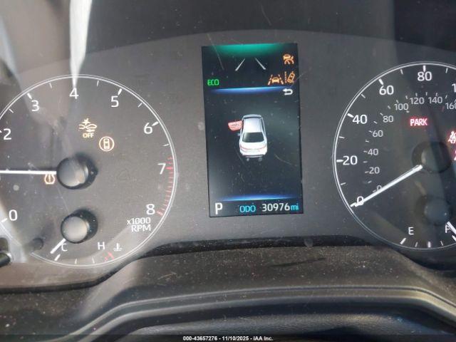 Toyota Corolla Se Image 4