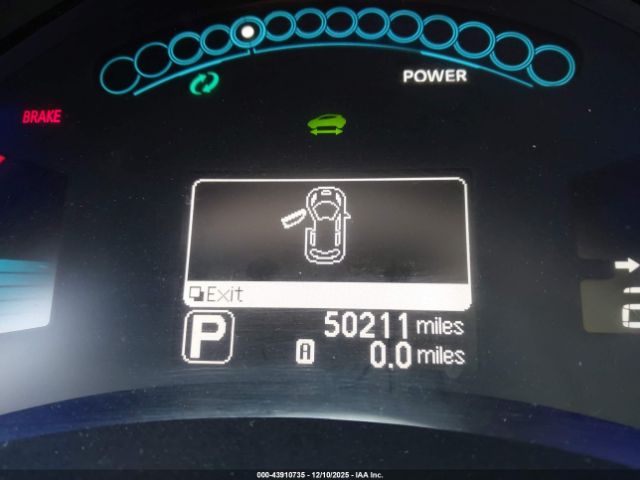 Nissan LEAF S Image 8