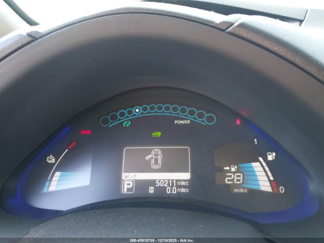 Nissan LEAF S Image 11