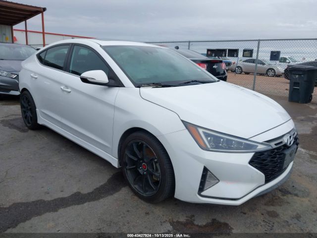 Hyundai ELANTRA Sport Image 1