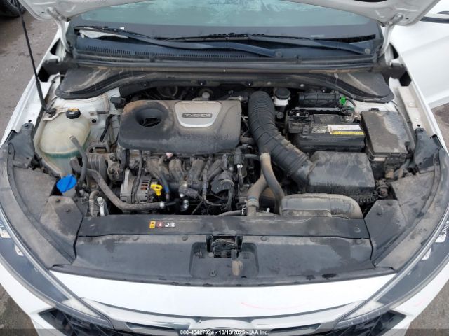 Hyundai ELANTRA Sport Image 9