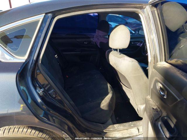 Nissan Altima 2.5 S Image 2