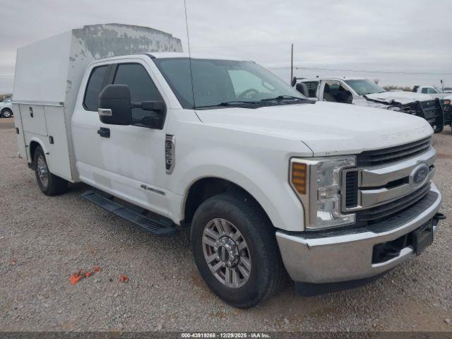  Salvage Ford F-350