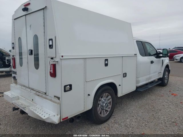 Ford F-350 Xl Image 2