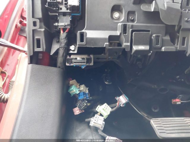 GMC Sierra 1500 2wd  Short Box Elevation Image 7