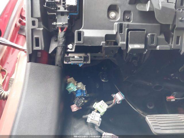 GMC Sierra 1500 2wd  Short Box Elevation Image 7