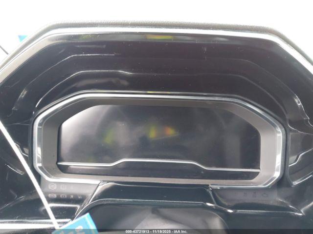 GMC Sierra 1500 2wd  Short Box Elevation Image 17