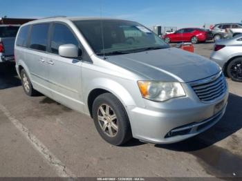  Salvage Chrysler Town & Country