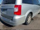 Chrysler Town & Country Touring Image 7