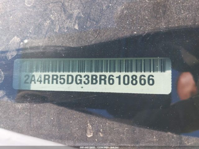 Chrysler Town & Country Touring Image 5