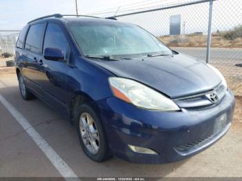  Salvage Toyota Sienna