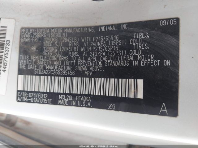 Toyota Sienna Xle Image 2