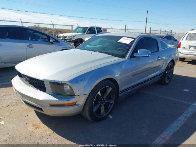 Ford Mustang Image 12