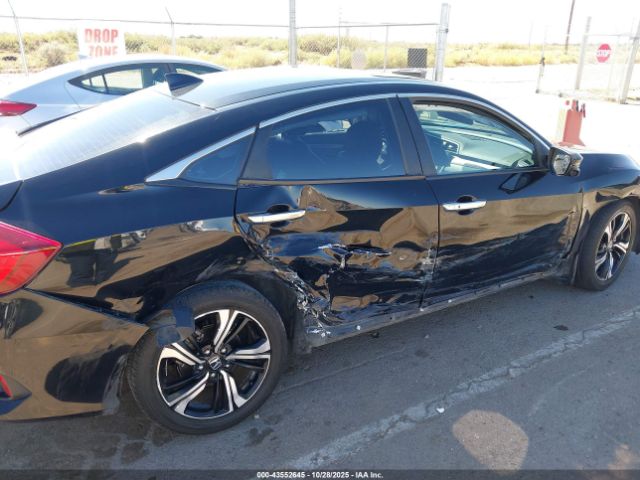 Honda Civic Touring Image 15