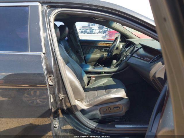 Ford Taurus Limited Image 10