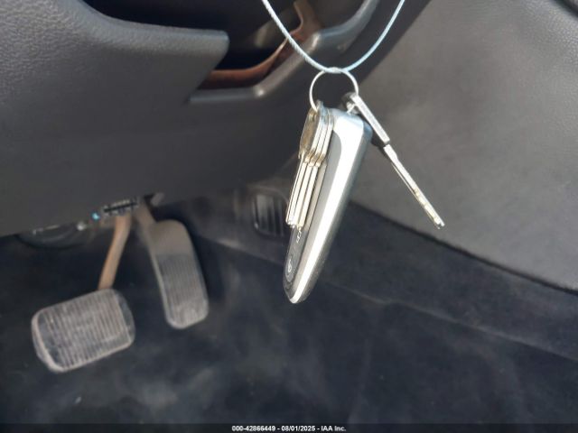 Ford Taurus Limited Image 6