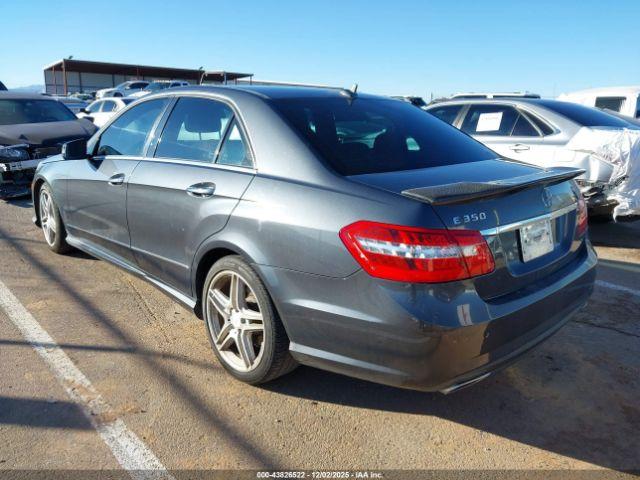 Mercedes-Benz E-Class Image 2