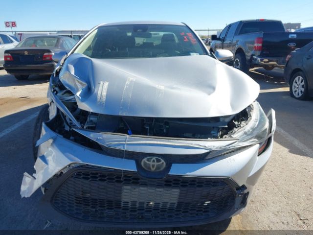 Toyota Corolla Le Image 14