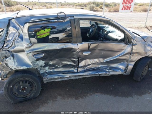 Mitsubishi Mirage Es Image 15