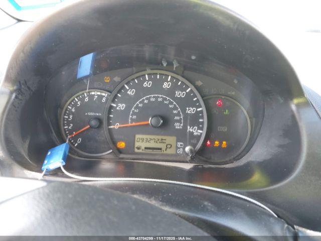 Mitsubishi Mirage Es Image 7