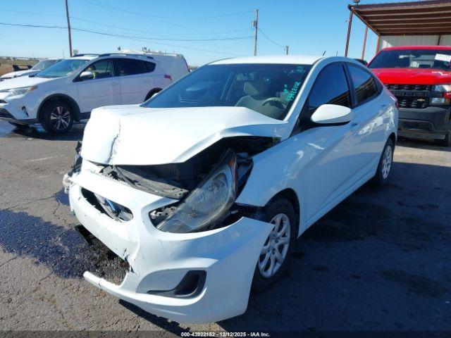 Hyundai ACCENT Gls Image 2