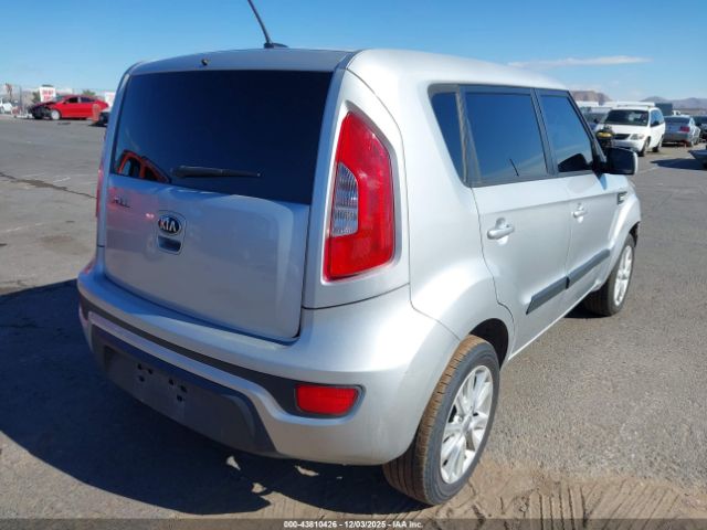 Kia Soul Image 16