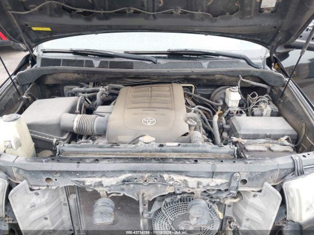 Toyota Sequoia Platinum 5.7l V8 Image 10
