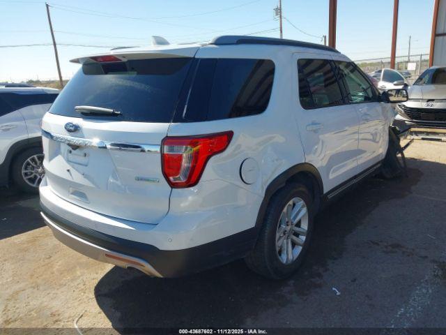 Ford Explorer Xlt Image 14