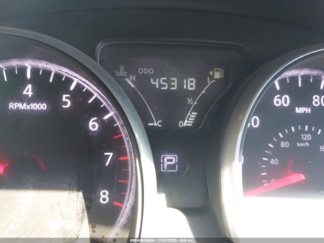 Nissan Versa 1.6 Sv Image 4