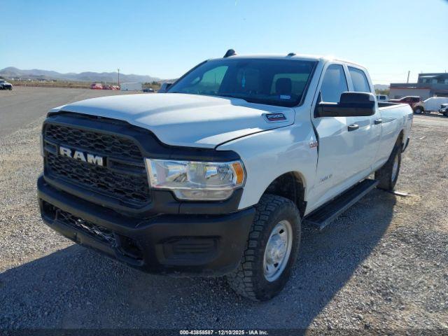 Ram 2500 Tradesman  4x4 8' Box Image 16