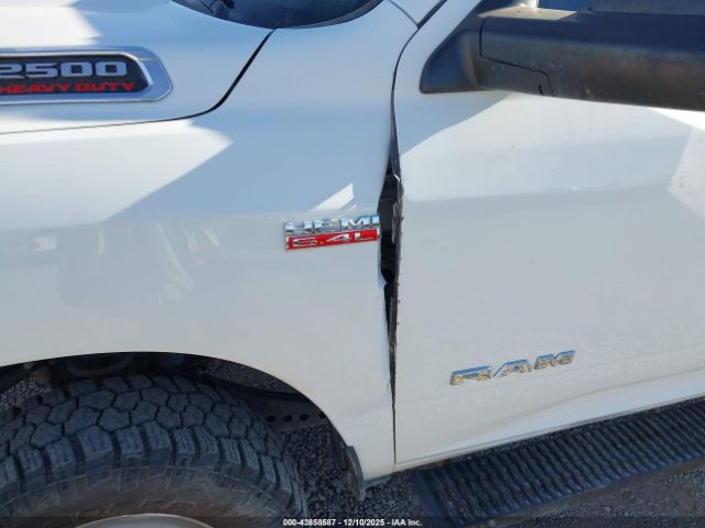 Ram 2500 Tradesman  4x4 8' Box Image 2