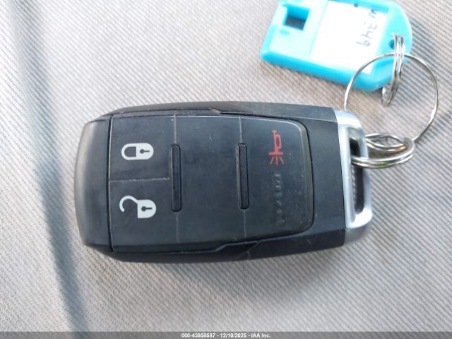 Ram 2500 Tradesman  4x4 8' Box Image 7