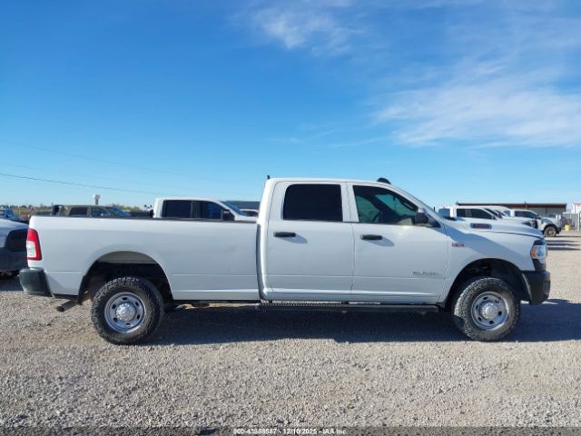 Ram 2500 Tradesman  4x4 8' Box Image 12