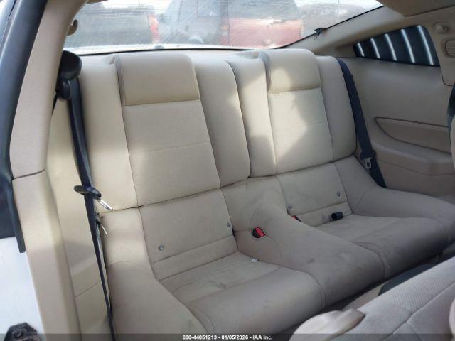 Ford Mustang Image 5