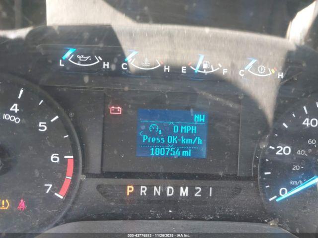 Ford F-250 Xl Image 3