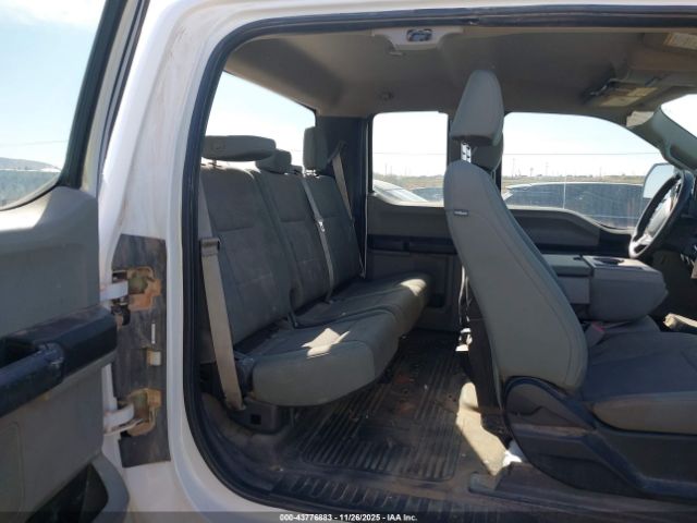 Ford F-250 Xl Image 12