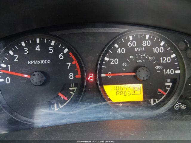 Nissan Frontier Sv Image 14