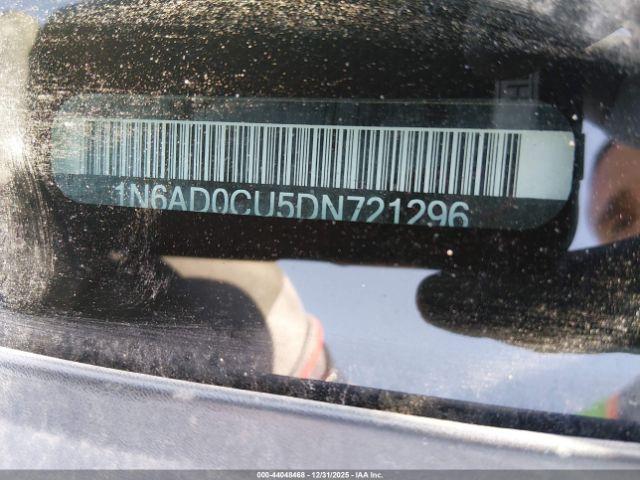 Nissan Frontier Sv Image 12