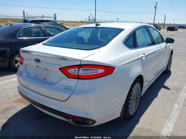 Ford Fusion Titanium Image 6