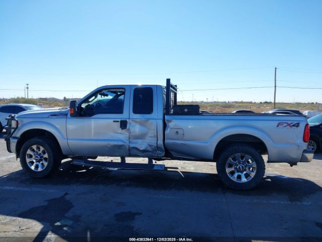Ford F-250 Xlt Image 13