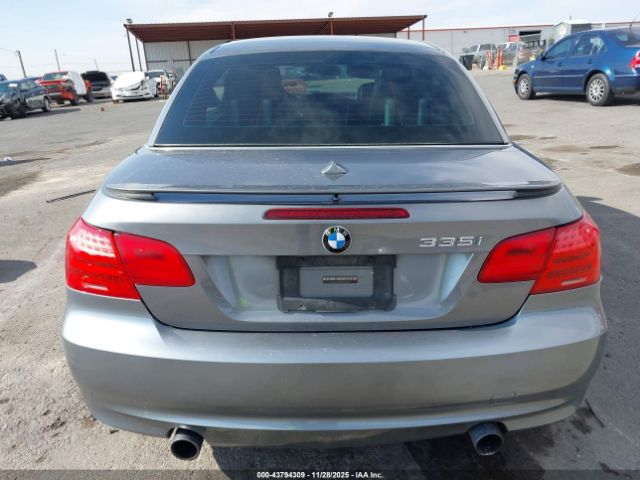 BMW 3 Series Image 13