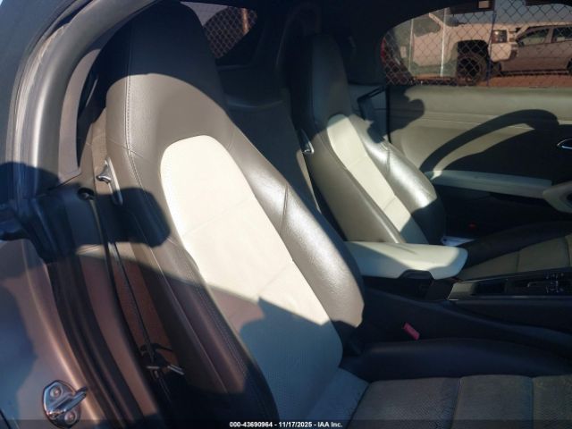 Porsche Boxster Image 8