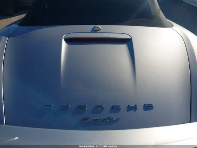 Porsche Boxster Image 14